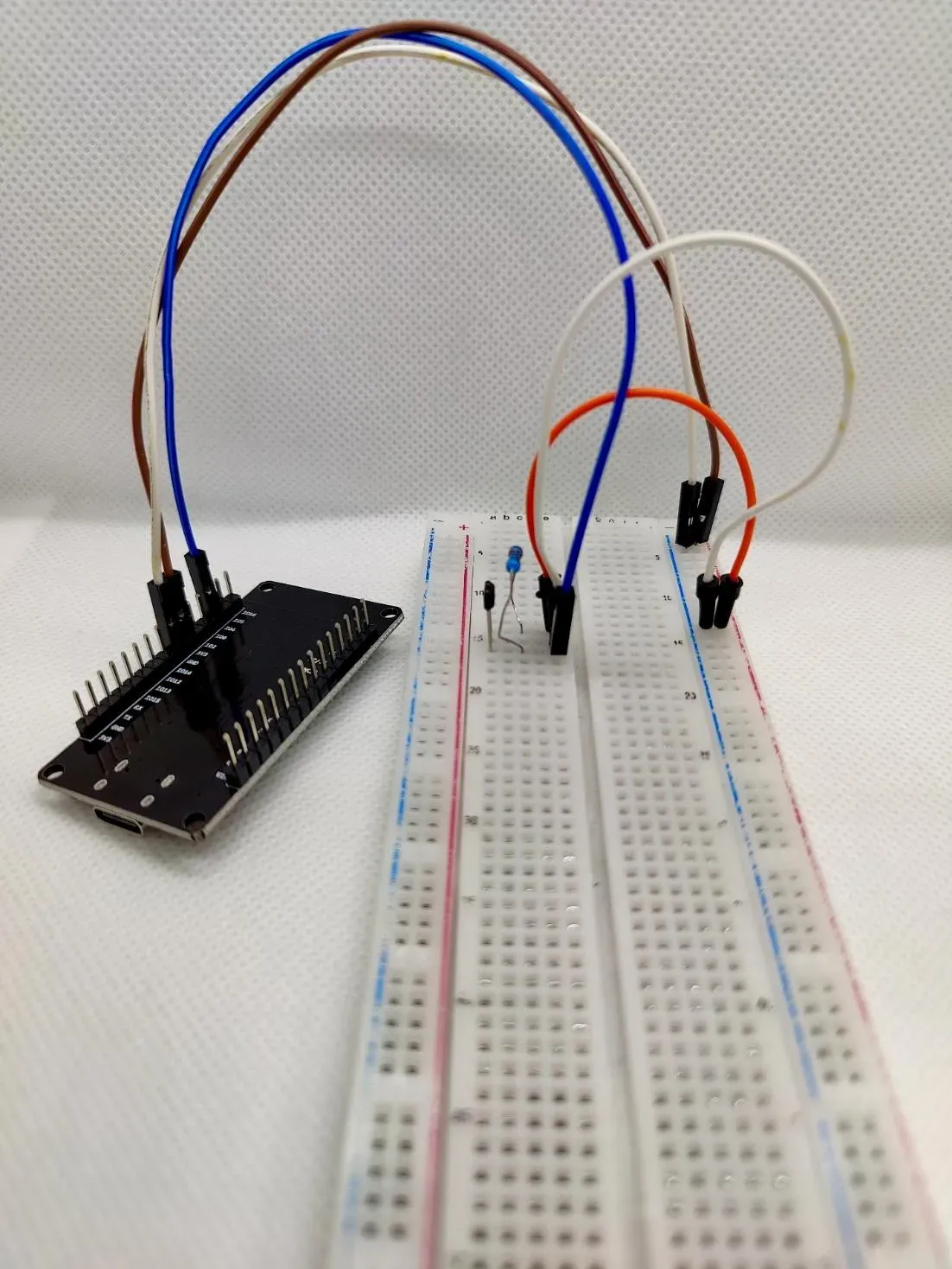 The Hall effect sensor wired up using the breadboard The Hall effect sensor wired up using the breadboard
