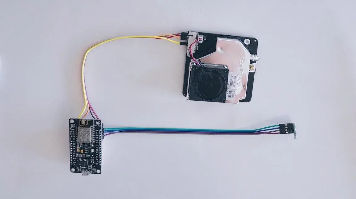 Enabling Real-Time Environmental Data Monitoring with HiveMQ and Sensor.Community