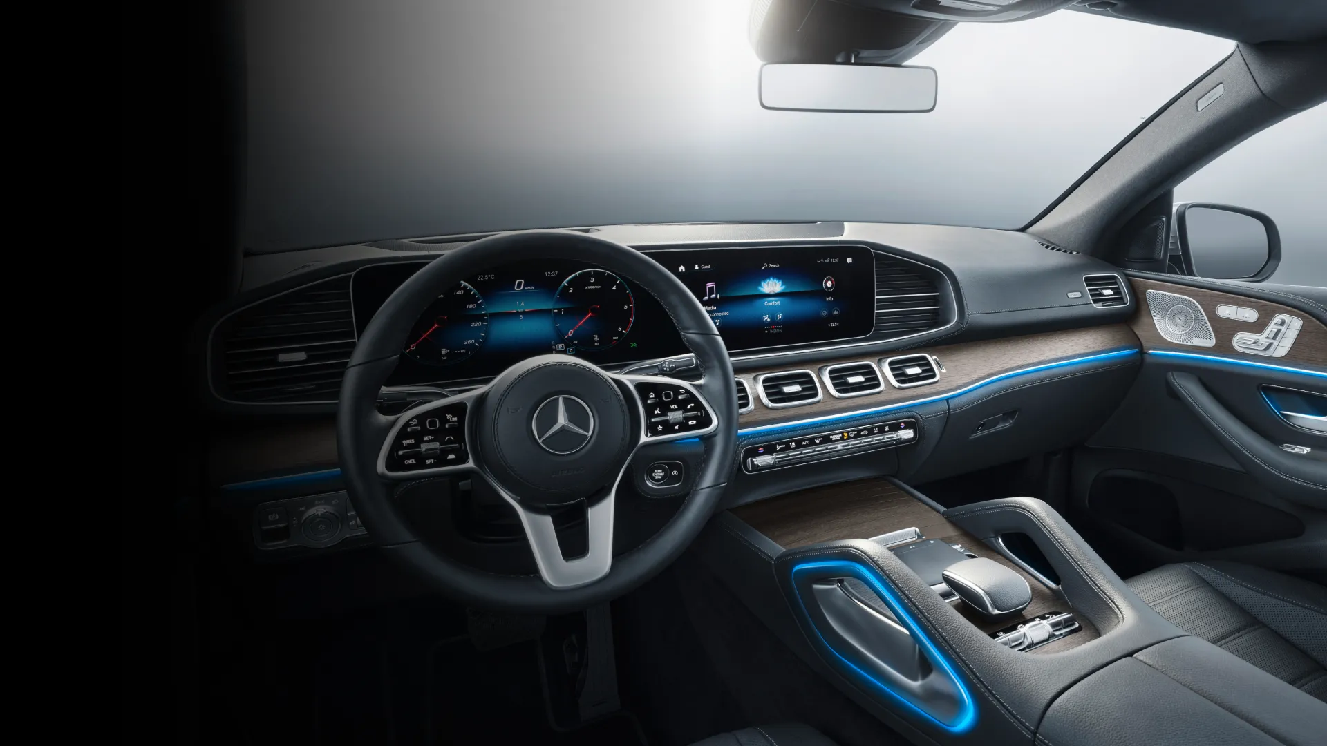 Mercedes Benz Relies On HiveMQ for Automotive Manufacturing