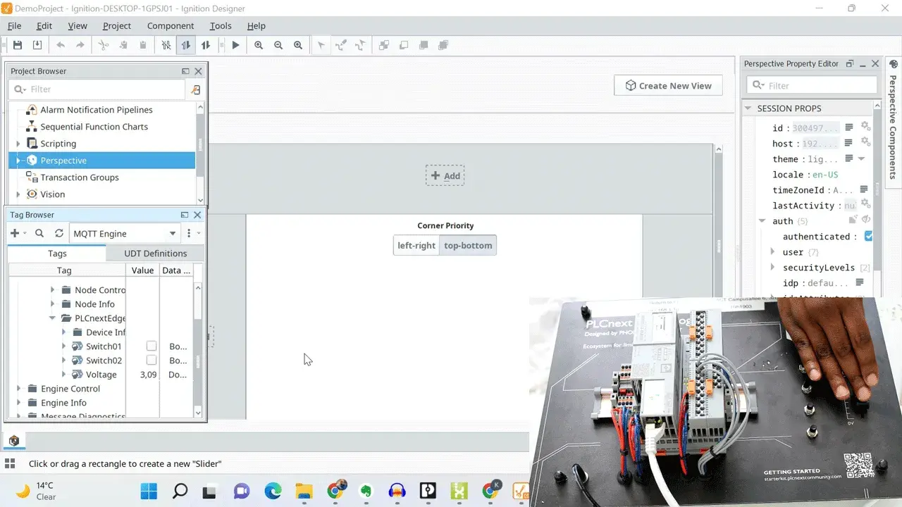 If I move my potentiometer, the value changes in real-time