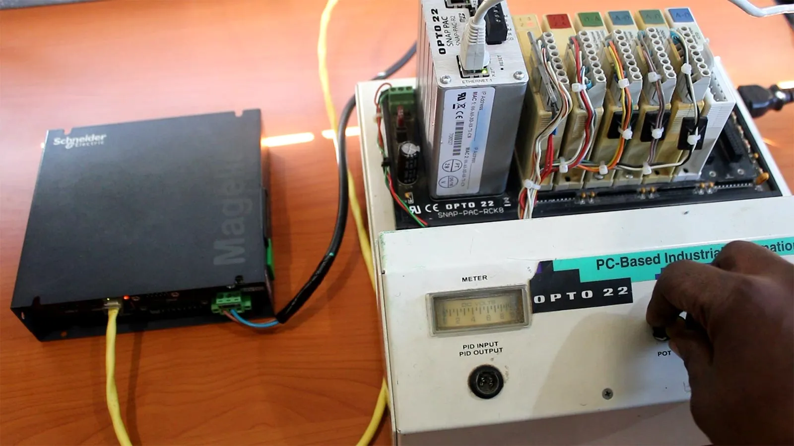 turn down the potentiometer from the set up