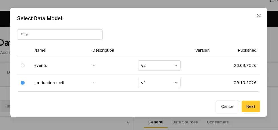 HiveMQ Contextualize dialog for selecting version 1 of the production-cell data model